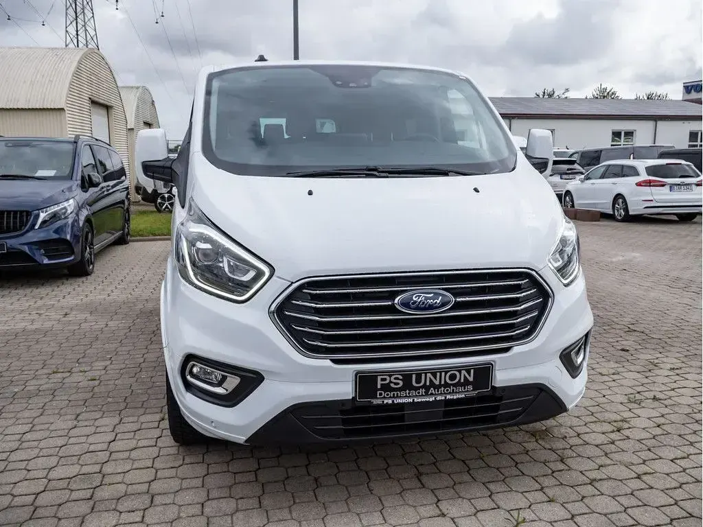 Gebraucht Ford Tourneo Titanium X 150 PS (110 kW) 2022 Frozen white Van / Kleinbus