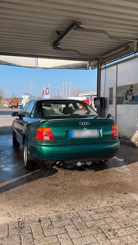 Gebraucht Audi A4 125 PS (91 kW) 1997 Grün Limousine