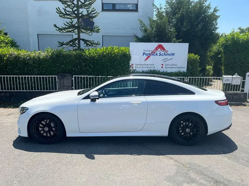 Gebraucht Mercedes E300 AMG line 245 PS (180 kW) 2018 Weiß Coupé