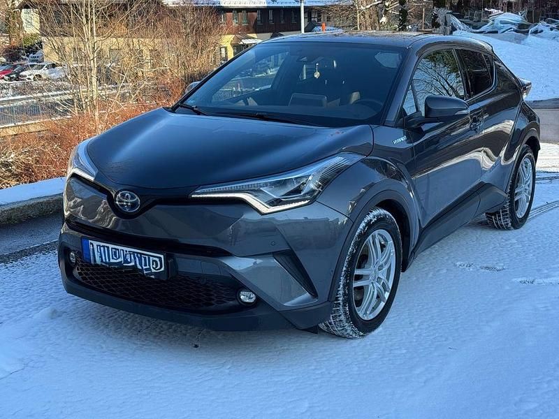 Grau Gebraucht 2019 Toyota C-HR Lounge SUV | 18.700 € (Fairer Preis) - Bild 1/4