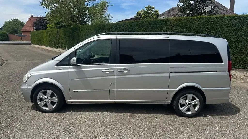 Gebraucht Mercedes Viano 224 PS (164 kW) 2012 Silber Van / Kleinbus