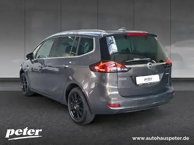 Gebraucht Opel Zafira Tourer Innovation 140 PS (102 kW) 2016 Plat.anthr./rogrey/0j:silbergr Van / Kleinbus