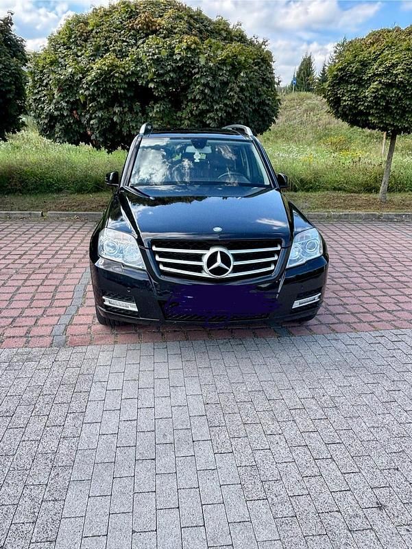 Schwarz Gebraucht 2011 Mercedes GLK220 SUV | 12.500 € (Fairer Preis) - Bild 1/4