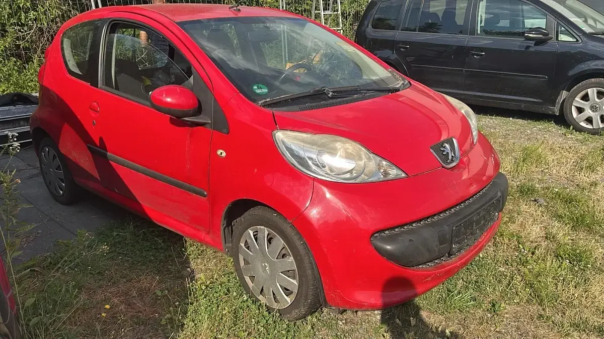 Gebraucht Peugeot 107 68 PS (50 kW) 2007 Kleinwagen