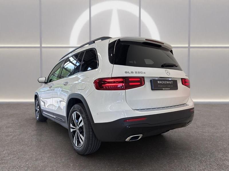 Gebraucht Mercedes GLB220 Advanced 190 PS (139 kW) 2025 Weiss SUV