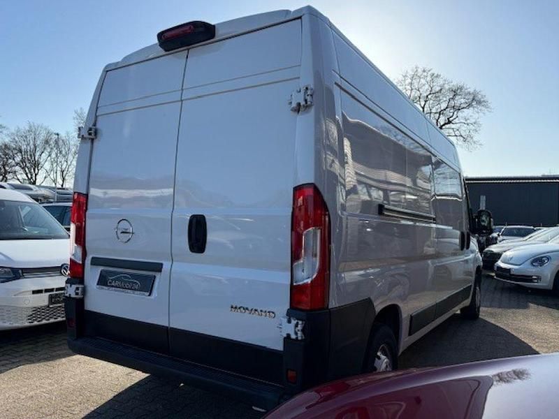 Gebraucht Opel Movano 140 PS (102 kW) 2023 Weißuni (metallic) Van