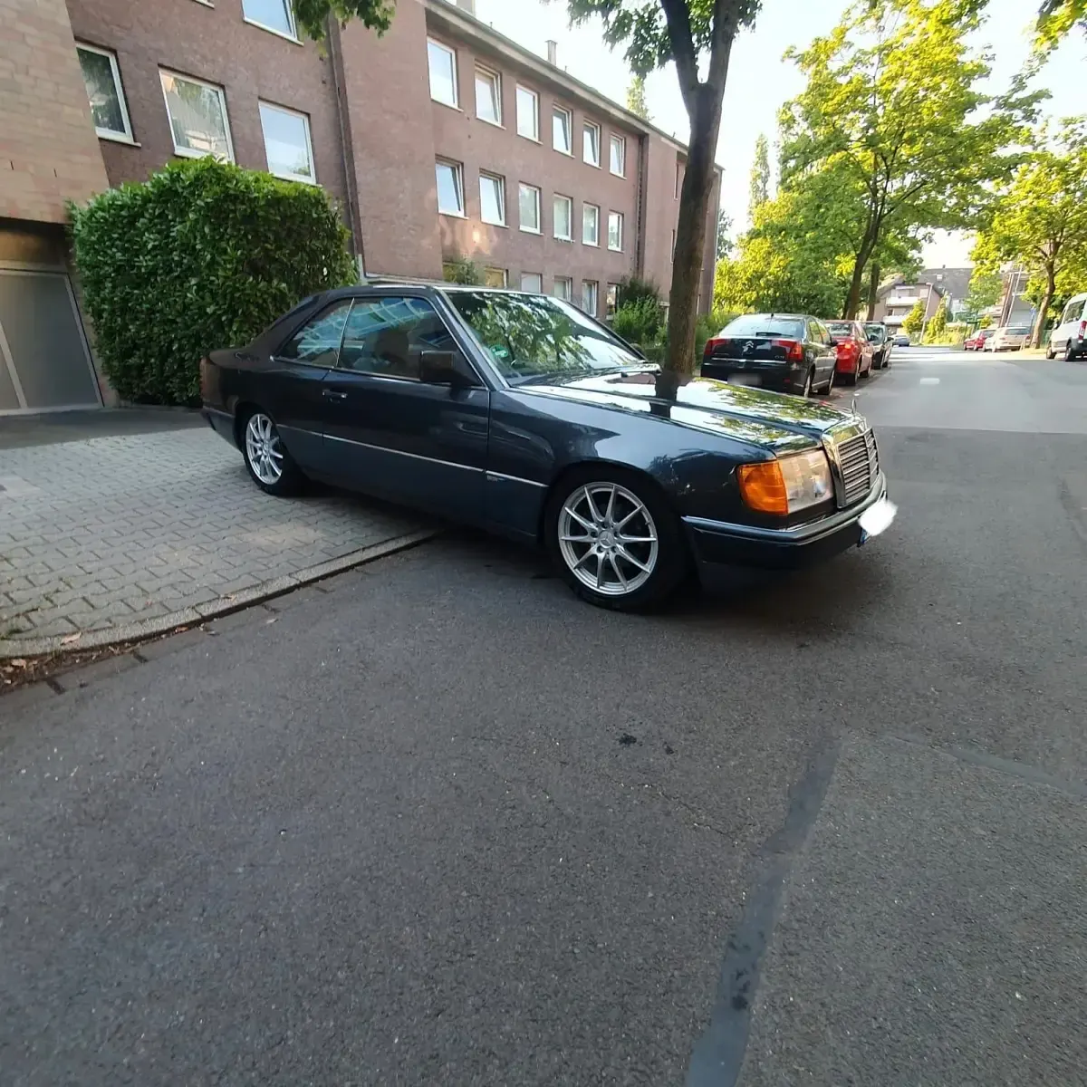 Gebraucht Mercedes 300 180 PS (132 kW) 1990 Grau Coupé