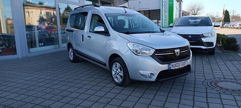 Gebraucht Dacia Dokker 102 PS (75 kW) 2017 Grau Van / Kleinbus
