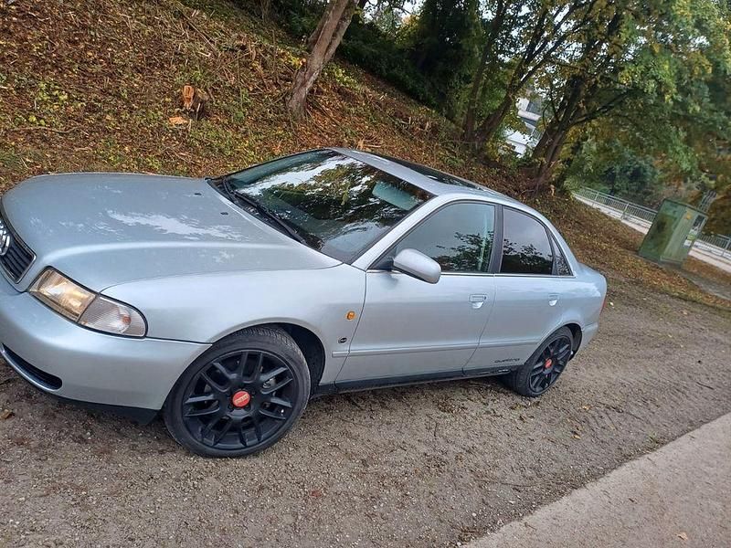 Second-hand Audi A4 193 CP (141 kW) 1996 Argintiu Berlinǎ