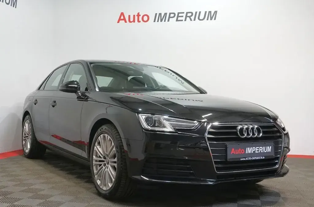 Gebraucht Audi A4 Basis 150 PS (110 kW) 2017 Schwarz Limousine
