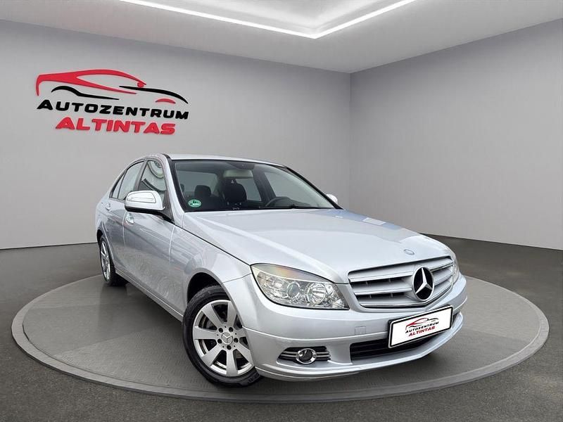 Silber Gebraucht 2007 Mercedes C220 Limousine | 5.970 € (Fairer Preis) - Bild 1/4
