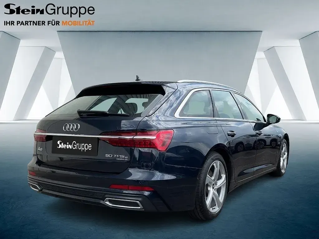 Gebraucht Audi A6 Sport 299 PS (219 kW) 2023 Blau Kombi
