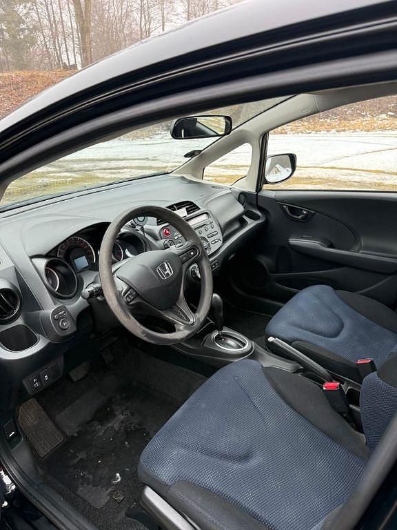 Gebraucht Honda Jazz Trend 99 PS (72 kW) 2011 Schwarz Kleinwagen