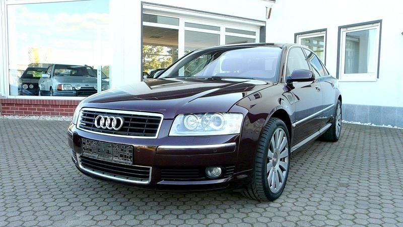 Rot Gebraucht 2004 Audi A8 Advanced Limousine | 9.990 € (Teuer) - Bild 1/4