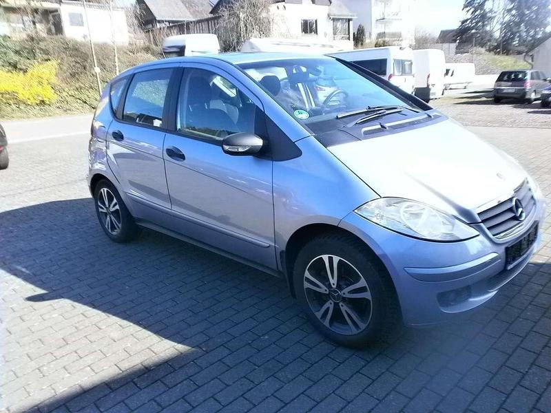Gebraucht Mercedes A150 95 PS (69 kW) 2006 Amethyst metallic Kleinwagen
