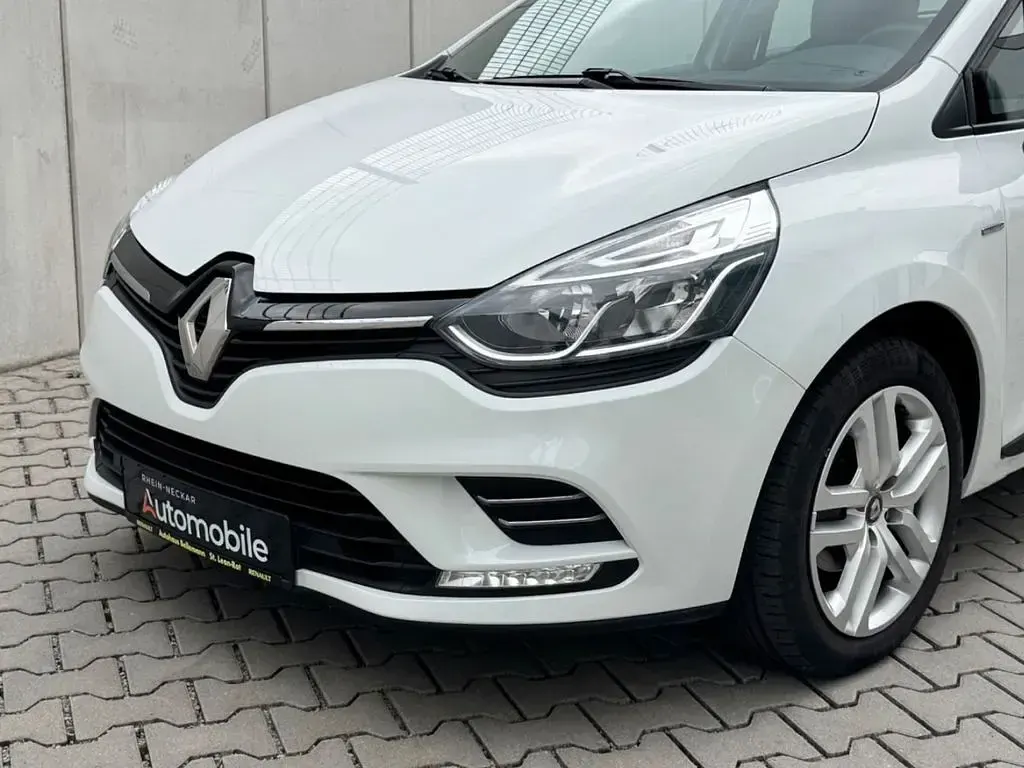 Gebraucht Renault Clio LIMITED 90 PS (66 kW) 2019 Weiß Limousine