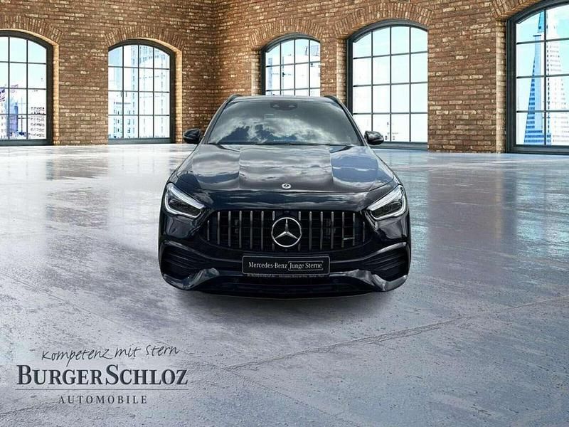 Gebraucht Mercedes GLA35 AMG AMG 306 PS (225 kW) 2022 Metalliclack kosmosschwarz SUV