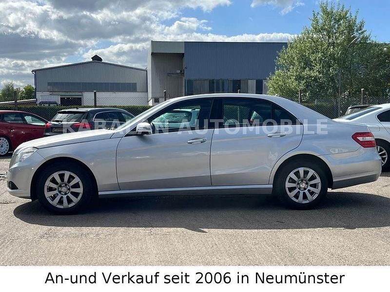 Gebraucht Mercedes E200 184 PS (135 kW) 2009 Silber Limousine
