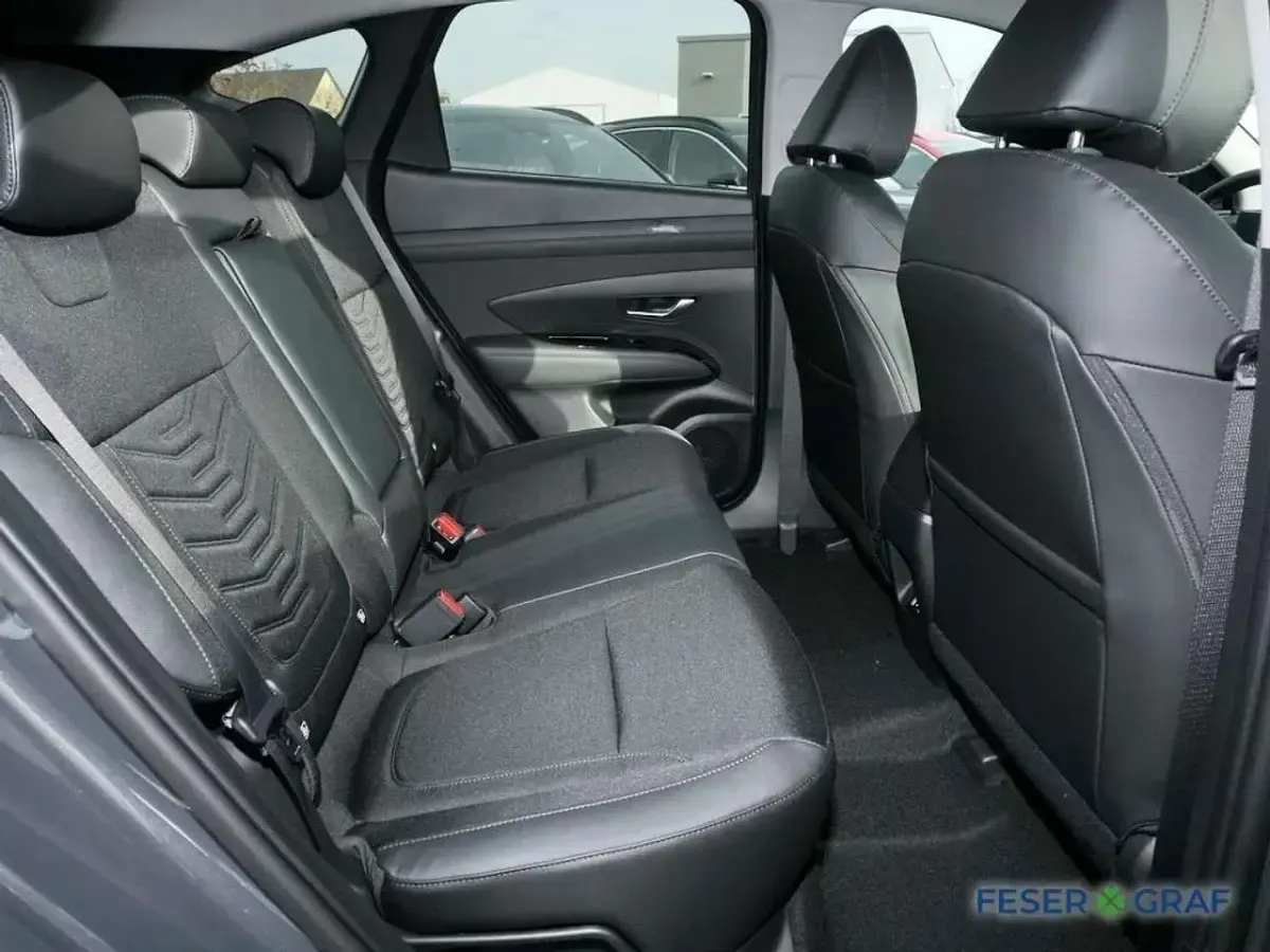 Neu Hyundai Tucson Trend 239 PS (175 kW) 2026 Ecotronic grey SUV