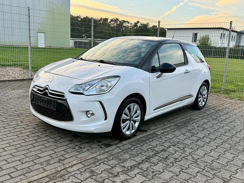Weiß Gebraucht 2012 Citroën DS3 Kleinwagen | 2.790 € (Superpreis) - Bild 1/4