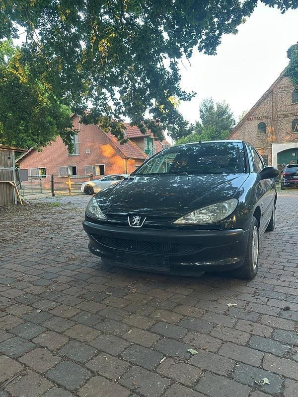 Schwarz Gebraucht 2006 Peugeot 206 Kleinwagen | 1.100 € (Fairer Preis) - Bild 1/4