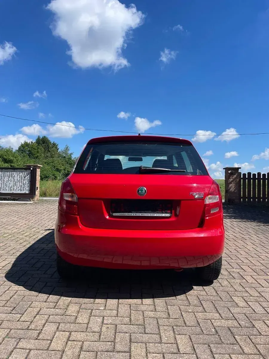 Gebraucht Skoda Fabia Cool Edition 60 PS (44 kW) 2010 Rot Kleinwagen
