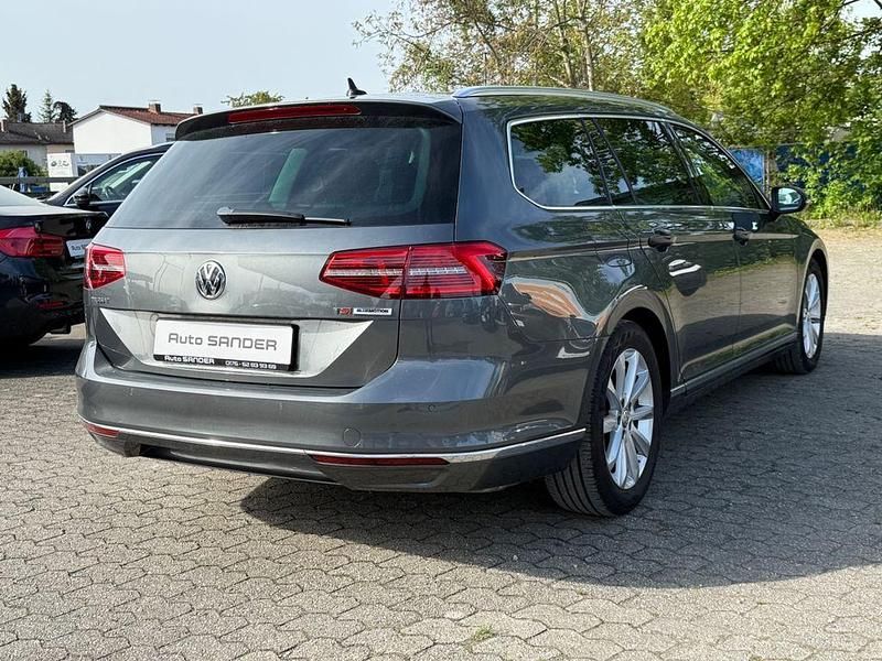 Occasion VW Passat Highline 150 ch (110 kW) 2018 Gris Break