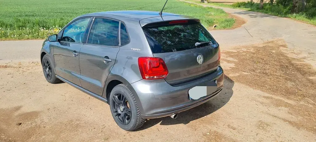 Gebraucht VW Polo Team 86 PS (63 kW) 2011 Grau Kleinwagen