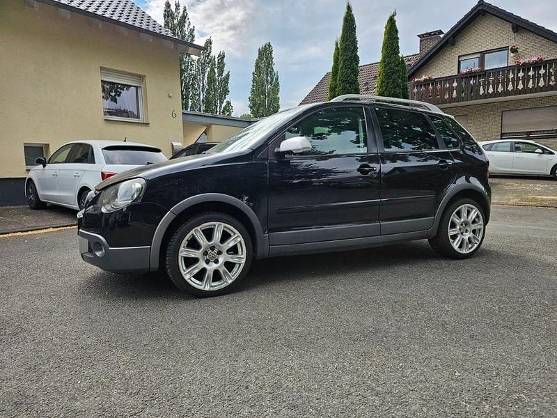 Schwarz Gebraucht 2006 VW Polo Cross Kleinwagen | 1.623 € (Guter Preis) - Bild 1/4