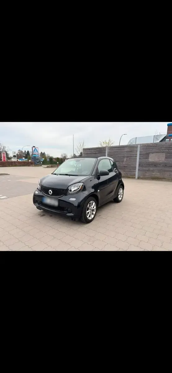 Gebraucht Smart ForTwo Coupé 71 PS (52 kW) 2017 Schwarz Coupé