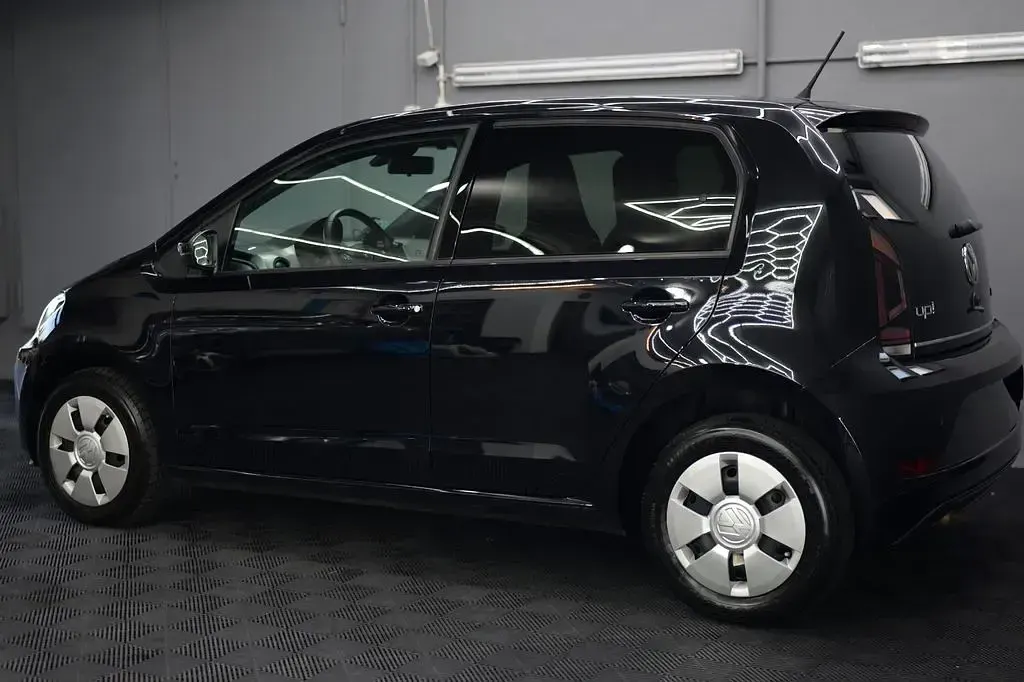 Gebraucht VW up! high up! 90 PS (66 kW) 2017 Schwarz Kleinwagen