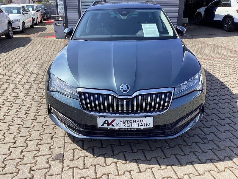 Gebraucht Skoda Superb Ambition 150 PS (110 kW) 2020 Grau Kombi