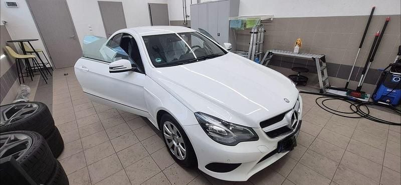 Gebraucht Mercedes E200 184 PS (135 kW) 2014 Weiß Coupé