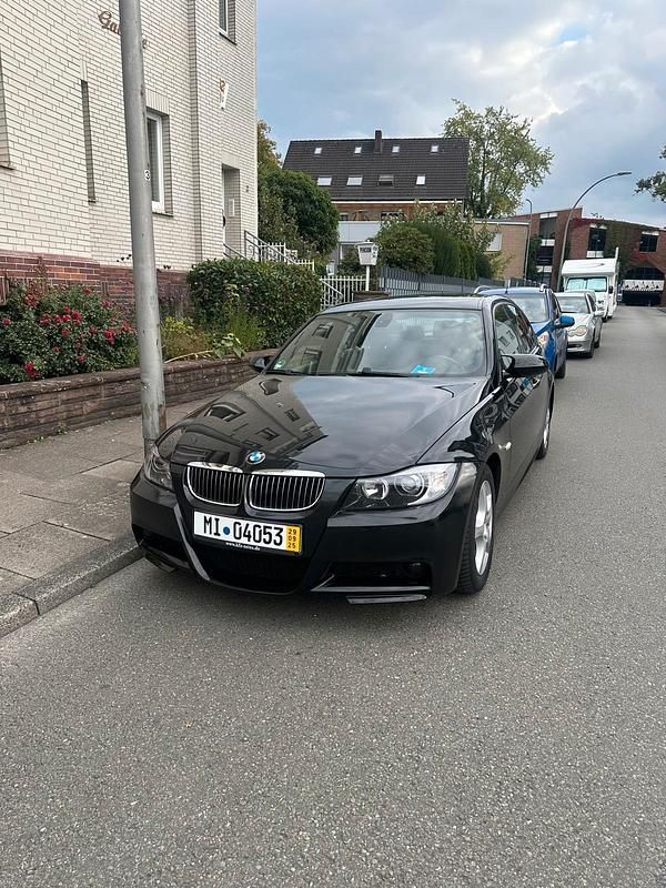 Schwarz Gebraucht 2008 BMW 320 Limousine | 2.700 € (Superpreis) - Bild 1/3
