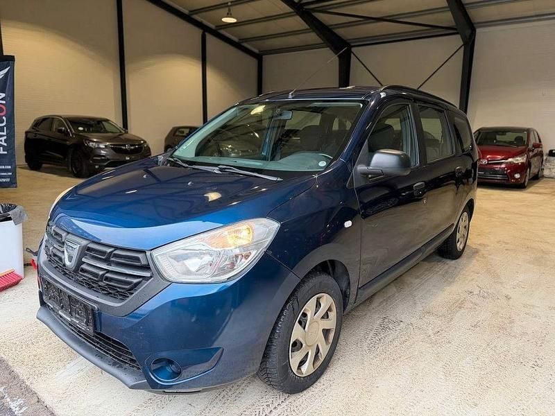 Blau Gebraucht 2017 Dacia Lodgy Lauréate Van / Kleinbus | 5.199 € (Guter Preis) - Bild 1/4