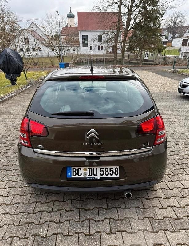 Gebraucht Citroën C3 92 PS (67 kW) 2012 Braun Limousine
