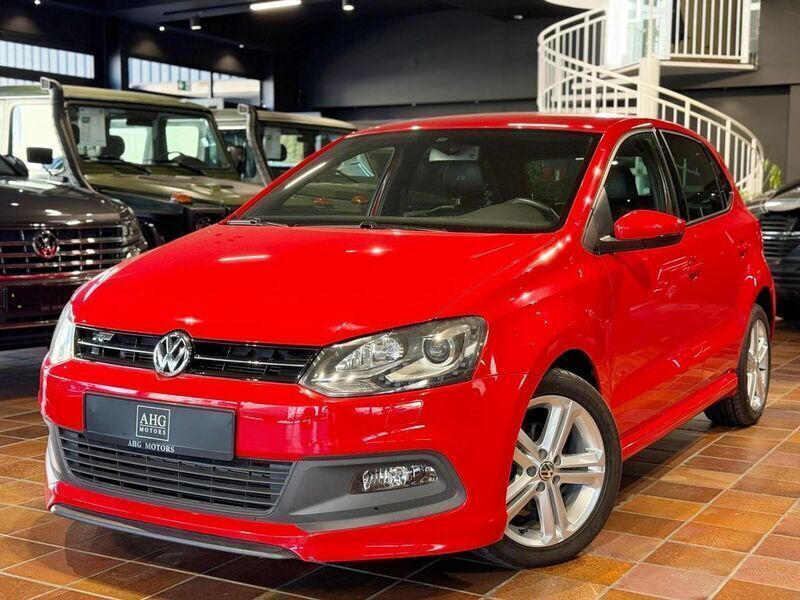 Rot Gebraucht 2012 VW Polo Highline Kleinwagen | 11.450 € (Teuer) - Bild 1/4
