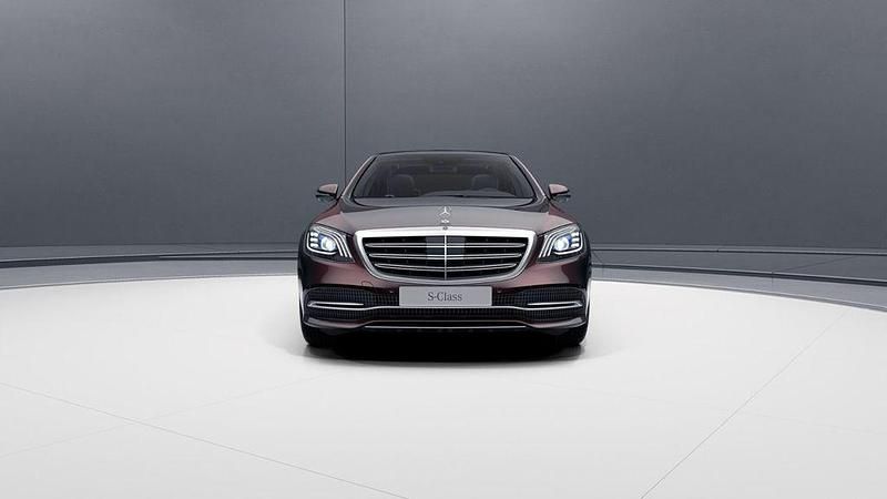 Manufaktur rubinschwarz Gebraucht 2017 Mercedes S560 Limousine | 64.900 € (Fairer Preis) - Bild 1/4
