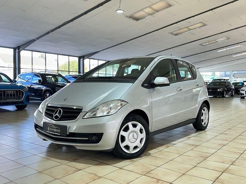 Silber Gebraucht 2009 Mercedes A160 Limousine | 3.999 € (Fairer Preis) - Bild 1/4