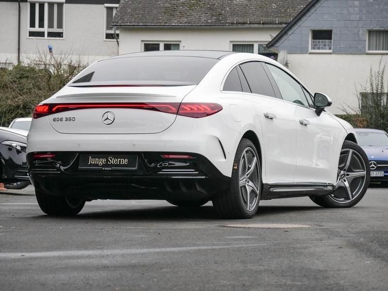 Gebraucht Mercedes EQE350 AMG 214 kW (292 PS) 2022 Unilack polarweiß Limousine