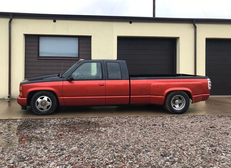 Gebraucht Chevrolet Silverado 256 PS (188 kW) 1992 Orange SUV