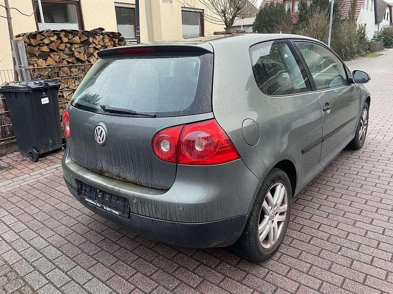 Gebraucht VW Golf IV Trendline 75 PS (55 kW) 2005 Sagegreen metallic Kleinwagen
