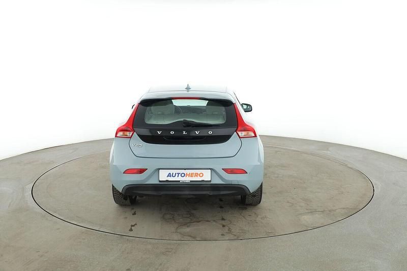 Gebraucht Volvo V40 122 PS (89 kW) 2016 Blau Limousine