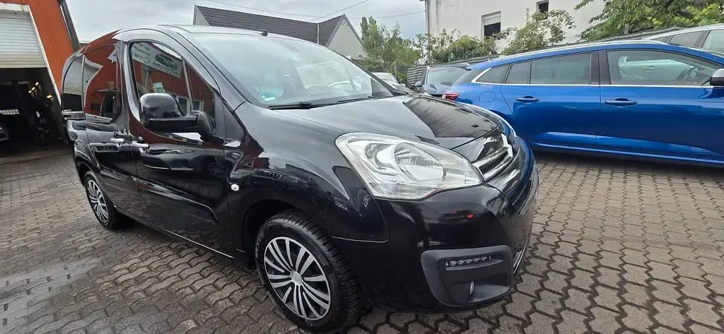 Gebraucht Citroën Berlingo SELECTION 110 PS (80 kW) 2017 Van / Kleinbus