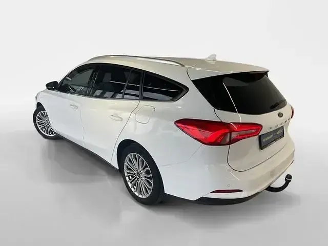 Używany Ford Focus Titanium S 150 KM (110 kW) 2020 Biały Sedan/Limuzyna