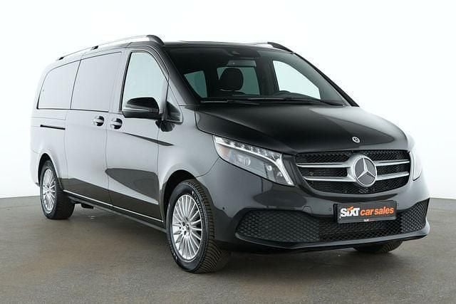 Schwarz Gebraucht 2024 Mercedes V300 Van / Kleinbus | 55.440 € - Bild 1/4