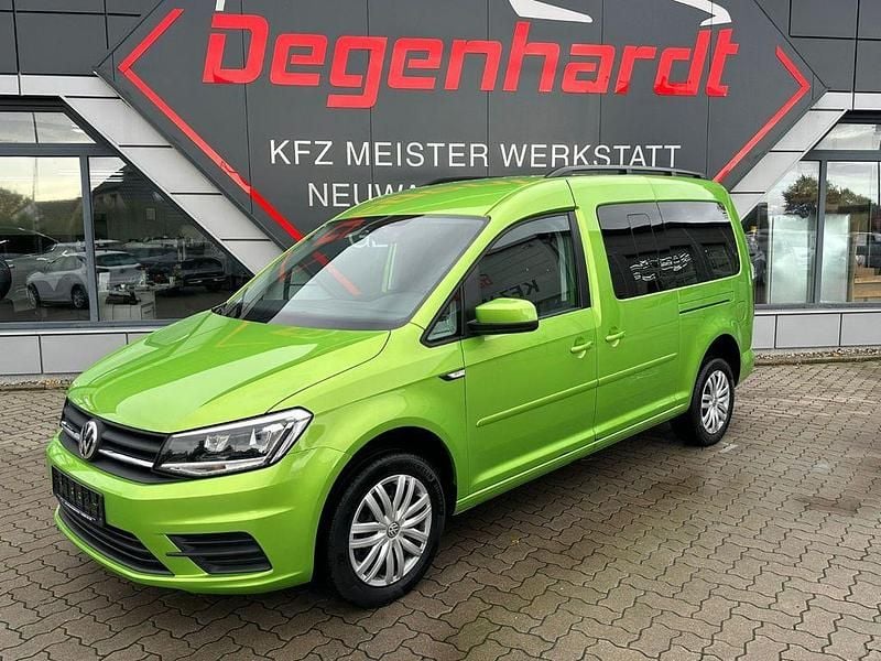 Gebraucht VW Caddy Maxi Beach 150 PS (110 kW) 2018 Grün Van / Kleinbus