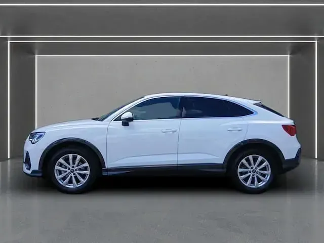 Gebraucht Audi Q3 Sportback Basis 150 PS (110 kW) 2025 Arkonaweiß SUV