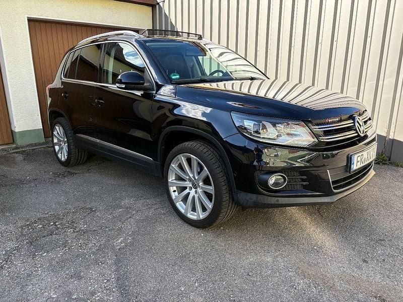 Schwarz Gebraucht 2012 VW Tiguan SUV | 11.000 € (Etwas zu teuer) - Bild 1/4