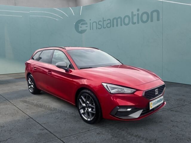 Rot Gebraucht 2022 Seat Leon FR Van / Kleinbus | 26.150 € (Teuer) - Bild 1/2